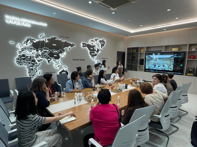 Казахстанская делегация на Global Fashion Conference 2025, Хумень, КНР, 15-16 ноября 2025